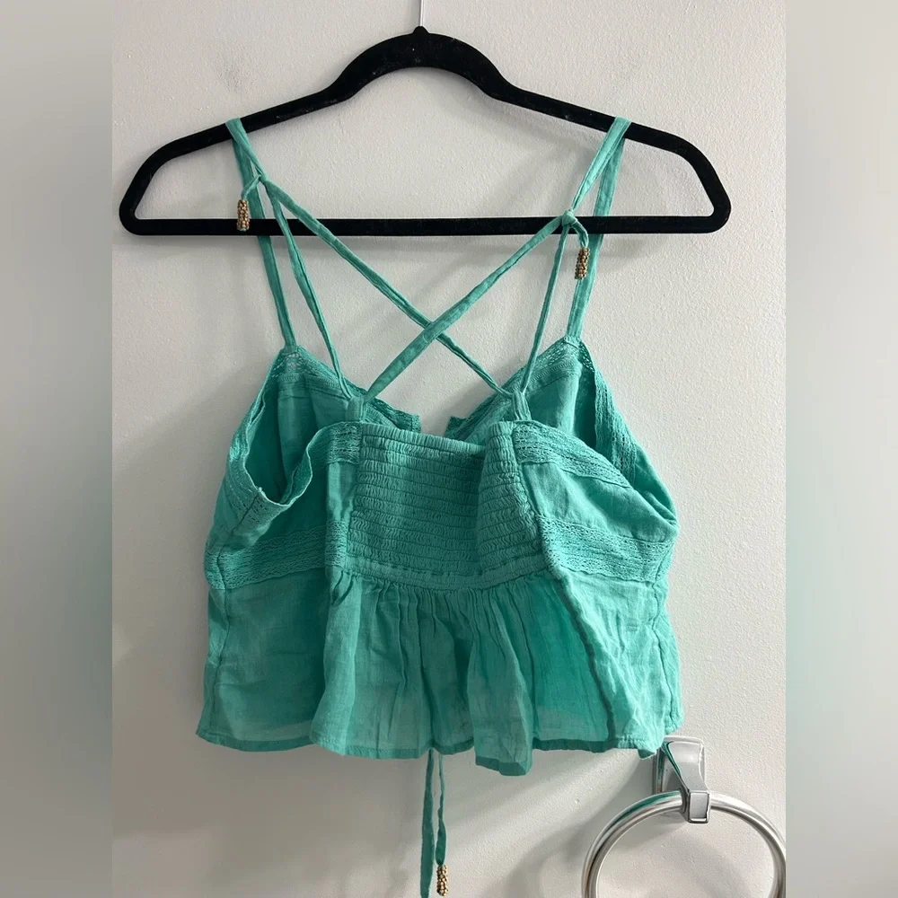 Free people cropped tank READ - Picture 6 of 8
